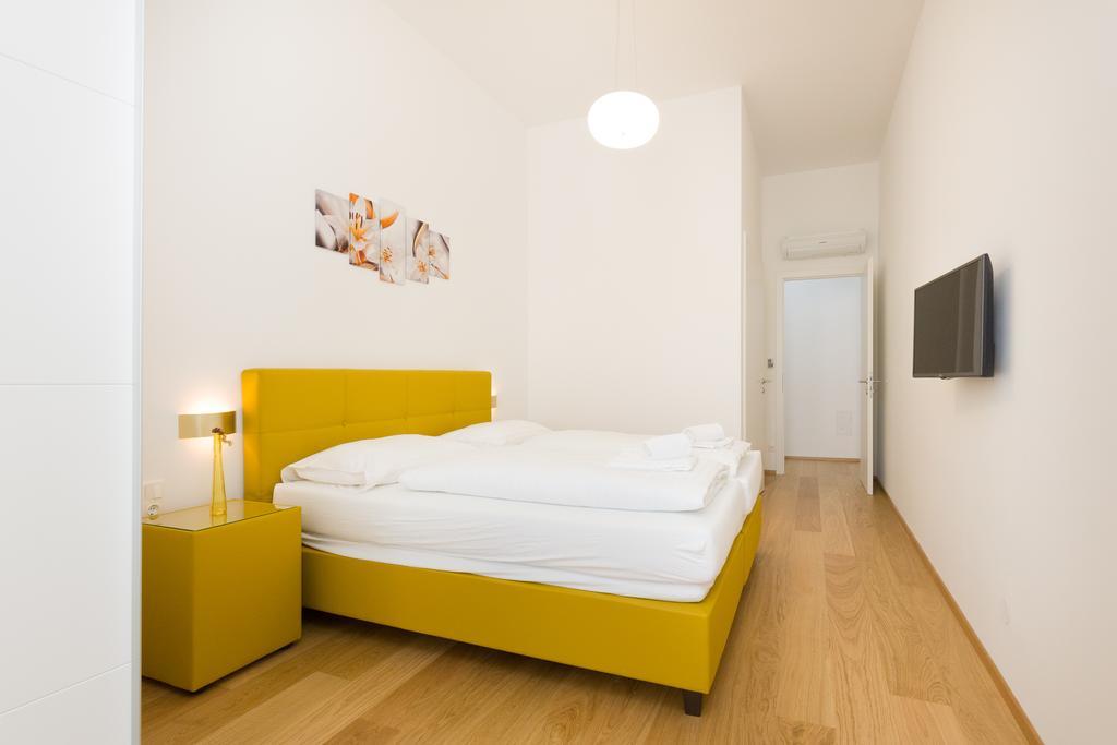 Apartment Yourapartment 1020